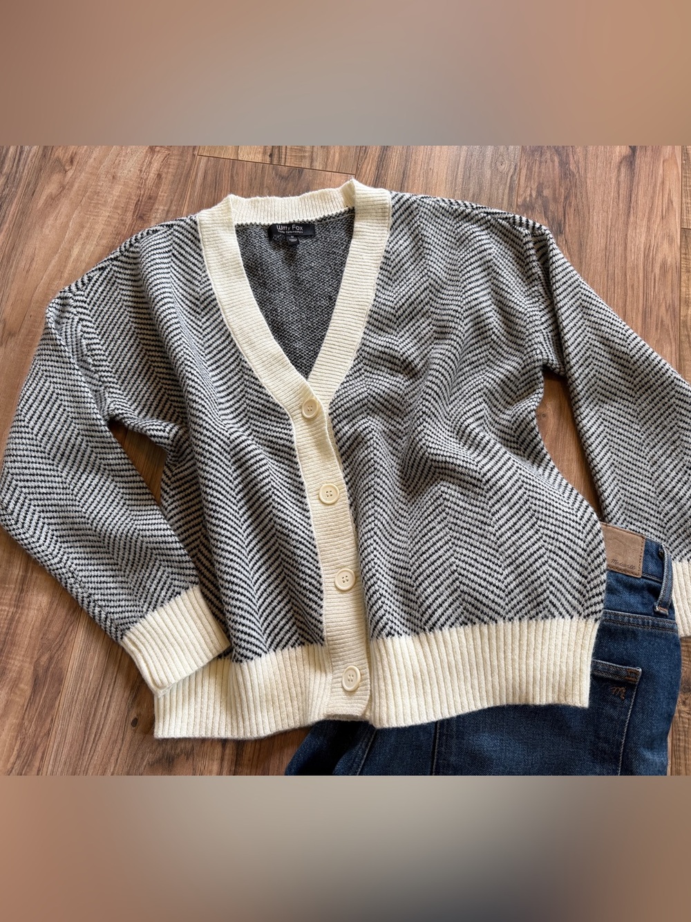 Chevron Sweater Size M black/cream